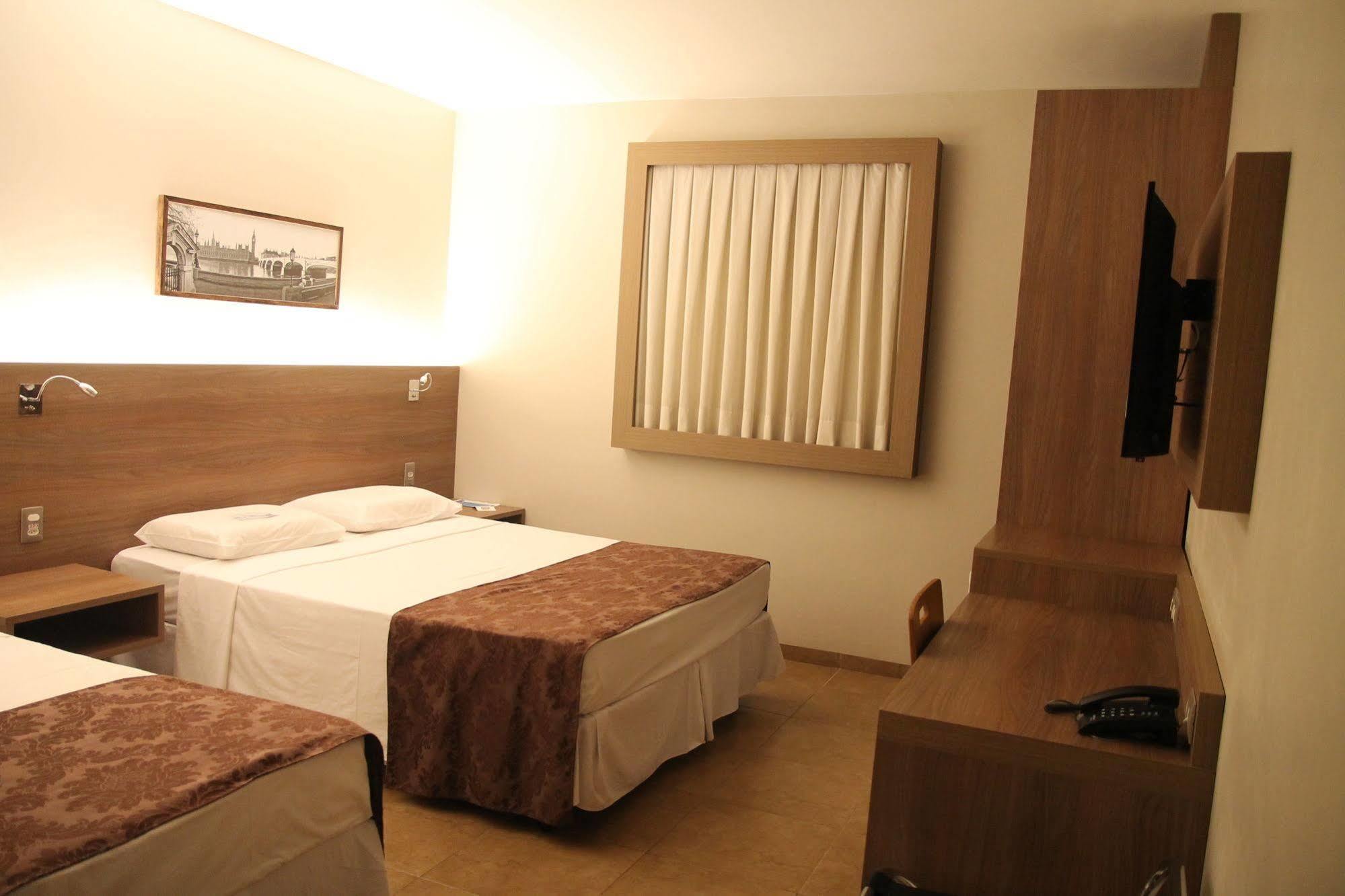 Orion Hotel Itumbiara Bagian luar foto